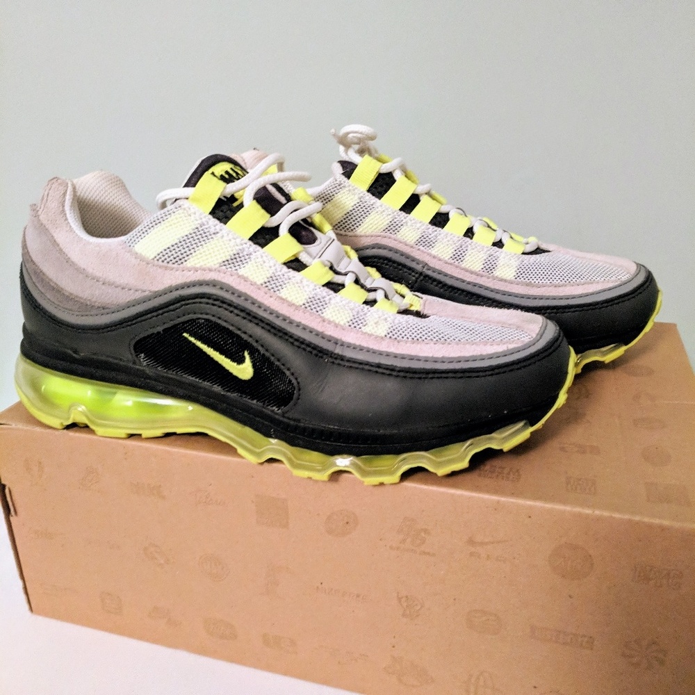 Nike Air Max 95 (24-7 GS) youth 6.5